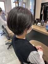 ビヨウシツ ポスタ&nbsp;マッシュショート・グレージュ　正木ゆかり