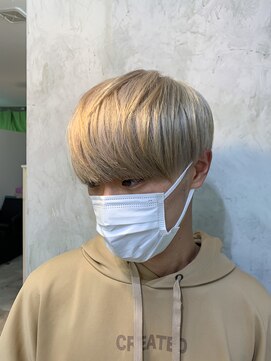 フリーダムメルシー(freedom Merci) ■ツーブロック　マッシュ　ホワイトベージュ　前下がり