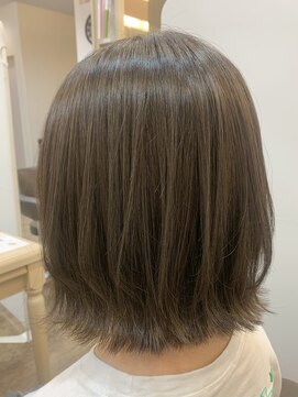 アルターリール(aL ter Rire) レイヤーボブ/外ハネ/福原遼華