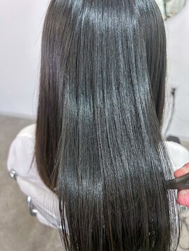 ルーム(room 202) 【モードなグレージュ×フェミニンロング♪】梅雨対策に♪♪