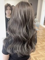 ヨロ 小岩(YOLO) ハイライトカラーミルクティーベージュケアブリーチダブルカラー