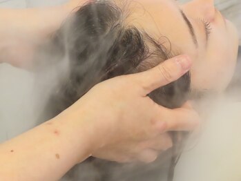 アジュール(Azur)の写真/思わず寝てしまうお客様が続出!仕事や家事、育児で疲れた大人女性を癒すヘッドスパがオススメ♪