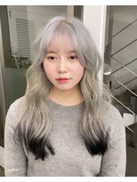 レコ 渋谷(LECO)&nbsp;ケアブリーチハイトーンホワイトシルバーブラックエンドカラー