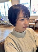 顔周りがポイントのショート