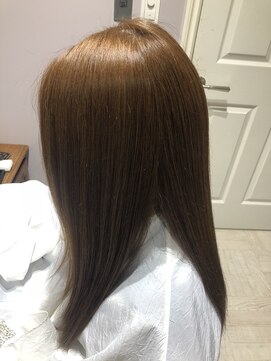 ヘアーアンドリゾート 縁(Hair&Resort En.) 艶カラーカット