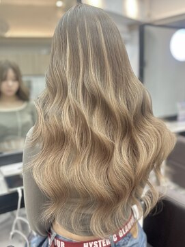 エリーツ(elyts) オリーブベージュ×エクステ