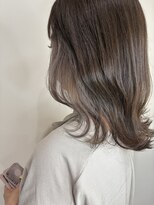 アヴァンス アリオ鳳店(AVANCE)&nbsp;シルバーインナーカラー