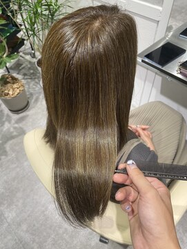 レヴリー(reverie) 脱白髪染め艶髪ベージュ髪質改善/心斎橋