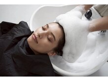 【マイクロバブル導入】全メニューに標準付帯！髪・頭皮を芯から洗浄します