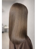 コタ 水戸(COHTA)&nbsp;レイヤーカットミルクティーベージュブリーチなしダブルカラー