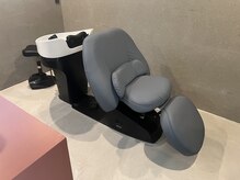 ワンネスヘアーサロン(oneness hair salon)の雰囲気(最新のシャンプー台でゆっくりくつろぎ、贅沢な時間を)