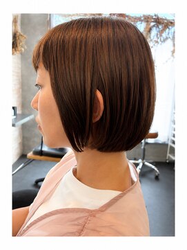 アンレーブ ヘア メイク ツヤ感ナチュラルボブ