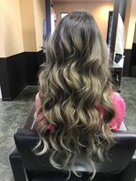 ヒスヘアー クリエイティブスペース(hys hair creative space by lauto)&nbsp;ロングパールベージュグラデーションカラー