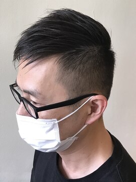 スープレックス ヘアーデザイン(SOUPREX HAIR DESIGN) スーツでもカジュアルでもバッチリ決まる爽やか刈り上げスタイル