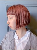 ピンクベージュ