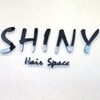 シャイニー(SHINY)のお店ロゴ