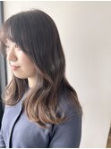 大人ロングヘアースタイル