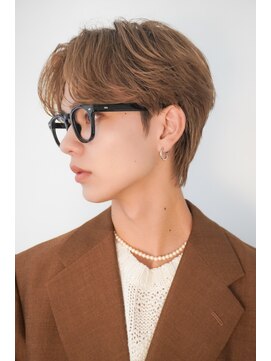 オーシャントーキョー ウエスト(OCEAN TOKYO WEST) 韓国ヘアカルマパーマカルマバングセンターパート黒髪ウルフ