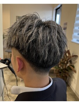 ワイワイヘアー(YY hair) メッシュキャップハイライト+カット