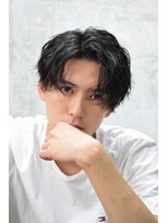 オルズ 渋谷(ALLZ)&nbsp;黒髪センターパートウルフ縦落ちツイストスパイラルパーマ波巻き