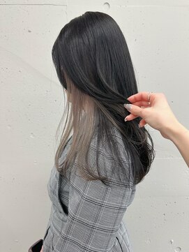 シーク 天神(SEEK) 松尾菫菜/インナーカラー/ブリーチ/ハイトーン/グレージュ