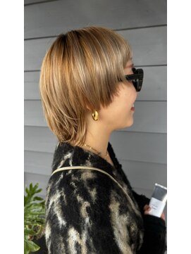 パライソ 竜美丘店(PARAISO) ウルフカット×ハイトーンカラー