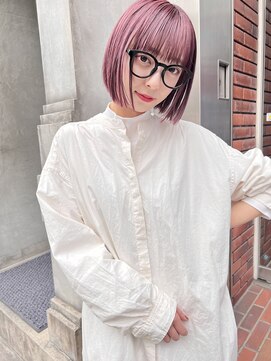 ジェム(GEM) チェリーレッド/細みハイライト/ホワイトブロンド/ボブ★82