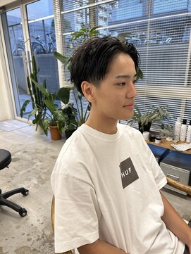 リビング 津田沼(LIVING) 韓国マッシュ/センターパート/スペインカール/シャドウパーマ