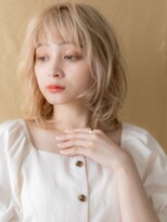 カバーヘア ブリス 川口(COVER HAIR bliss)&nbsp;ホワイトブロンド金髪ミディアムハッシュカットX川口20代30代