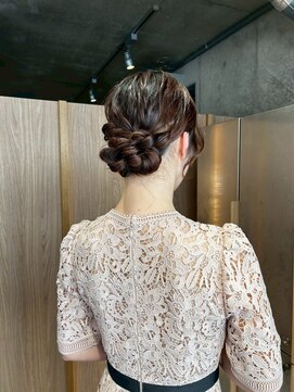 ガリカ 蔵前(Gallica) <マアヤ/ヘアセット>こなれ感、ゆるふわのシニヨンアレンジ
