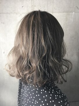 アヴァンスクロス あべのルシアス店(AVANCE.CROSS) フォーギーアッシュベージュ