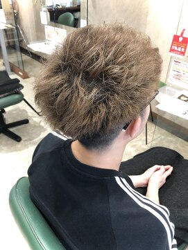 スーパーカットトリイマエショップ(SUPER CUT TORIIMAE SHOP) メンズ　刈り上げ　ブリーチパーマ