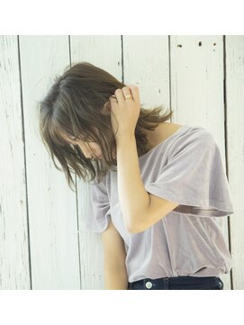 ロンド ストラーダ 心斎橋(Lond strada) 【津賀　涼】ショートグレージュカラーボブウルフココアベージュ