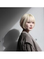 遊人セントラル(CENTRAL)&nbsp;[心斎橋/難波］ホワイトミルクティー☆ブロンドショートボブ☆