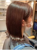 濡れ髪　切りっぱなし　くすみピンク　セミウェットウェーブ