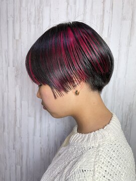 ヴァンカウンシル 松本店(VAN COUNCIL) インナーヴェールカラーで個性を出したショートヘア