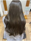 ペールグレージュ