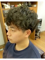 ブルブンガ(Berbunga)&nbsp;スパイラルパーマ×ダウンバング韓国ヘアニュアンスマッシュ