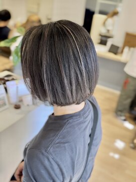 コノアラボ 守谷店(Conoah labo) *After→Before*右スワイプ【白髪ぼかし脱白髪染めハイライト】