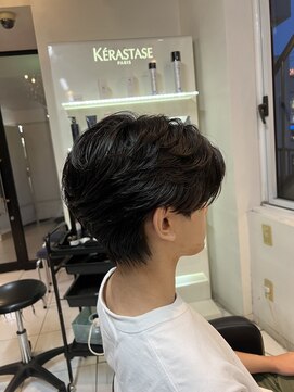 アイズ 海老名(AIZU) カルマパーマ　ニュアンスパーセンターパートウルフ