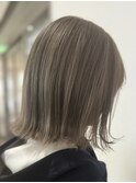 ミルクティーベージュ