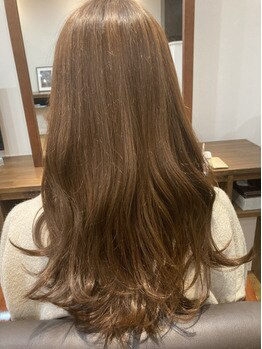 アヴニール(avunir)の写真/スタイルの持ちが良くなると大好評の“ハホニコトリートメント”☆あなたに合ったケアで髪を健康に♪