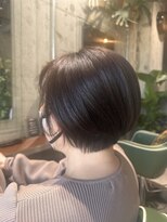ワル(wal.) 前下りショートボブ
