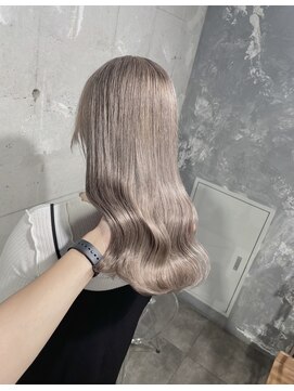 アイズ 横浜(IS) [YASU指名]ホワイトカラー/ホワイトグレージュ/横浜