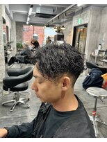 コワファースト長崎シャンプーボーイ 2nd(COIFF1RST 長崎 SHAMPOO BOY)&nbsp;刈り上げマッシュツイストスパイラルパーマ波巻きパーマ