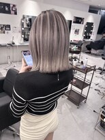 キング(K!ng) 縮毛矯正髪質改善ハイライトレイヤーカット枚方美容室エクステ