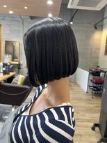 セプトヘア(sept hair)&nbsp;前下がりボブ　ブルーブラック