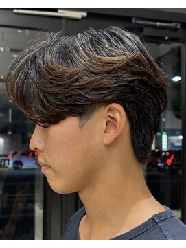 カルム(kalm) メンズセンターパートウルフセンターパートニュアンスパーマ襟足