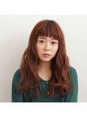 普遍的ロングがデザインバングでワンランク上のスタイルに