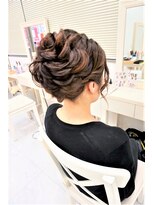 リサ 恵比寿(risa.)&nbsp;ねじりの華やかアップスタイル